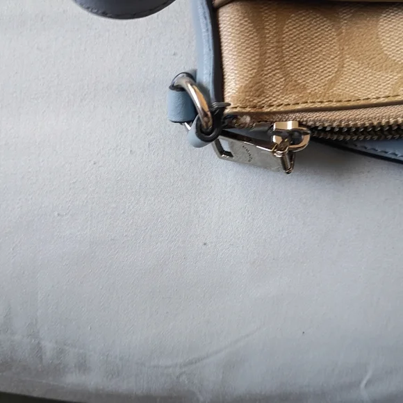 Coach Tan and Blue Crossbody GUC - Picture 9 of 10